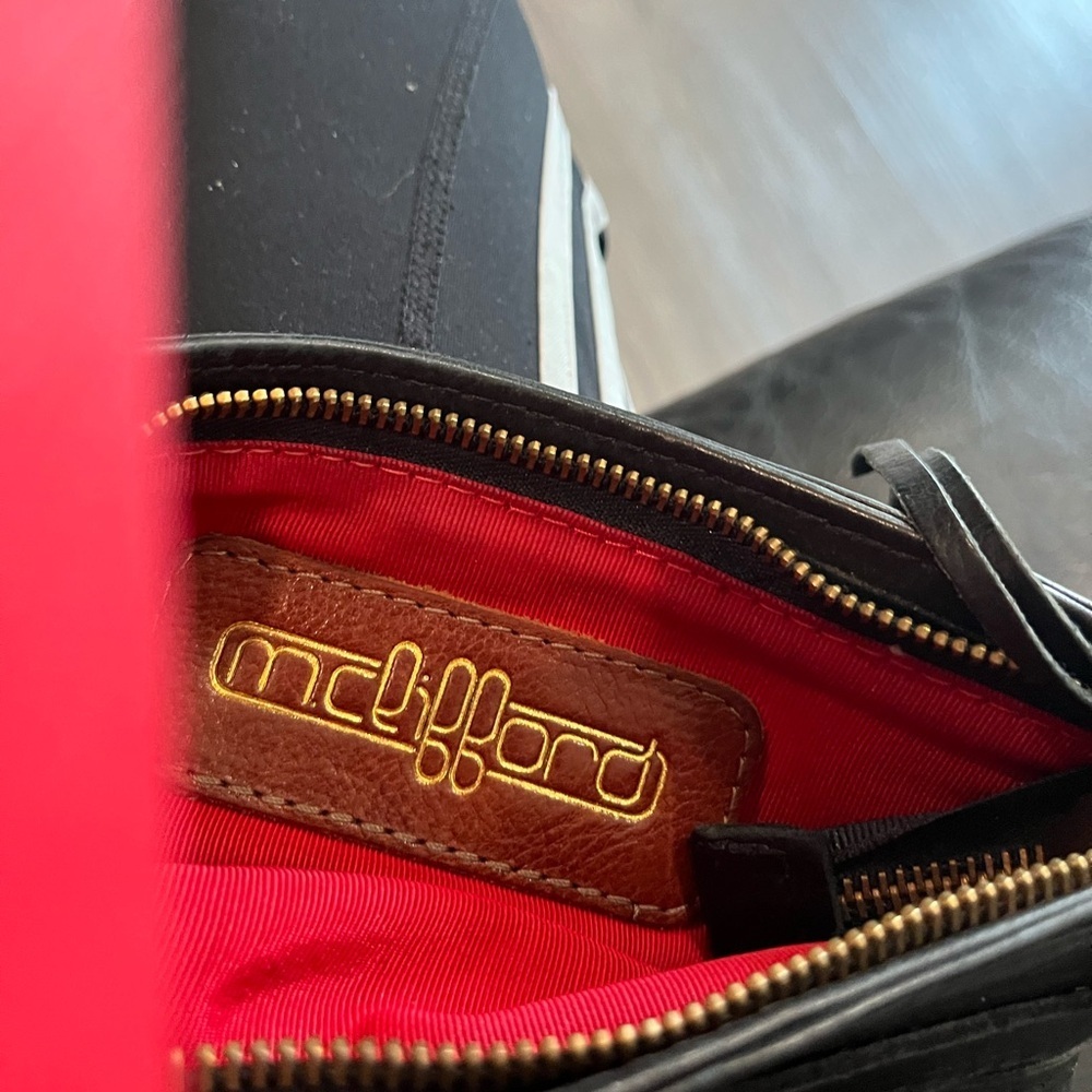Elegant Black Leather Crossbody Bag Mceifford - Picture 4 of 6